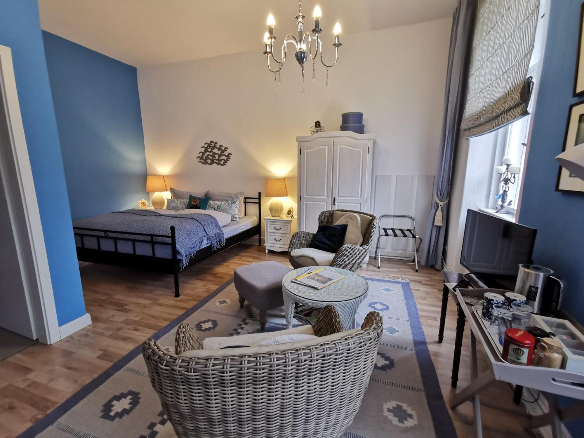 Bed&Breakfast Wagner "Im Alten Pfarrhaus" Neuruppin Extérieur photo